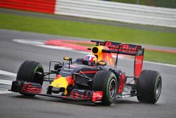 Pierre Gasly, Red Bull Racing RB12, Testfahrer