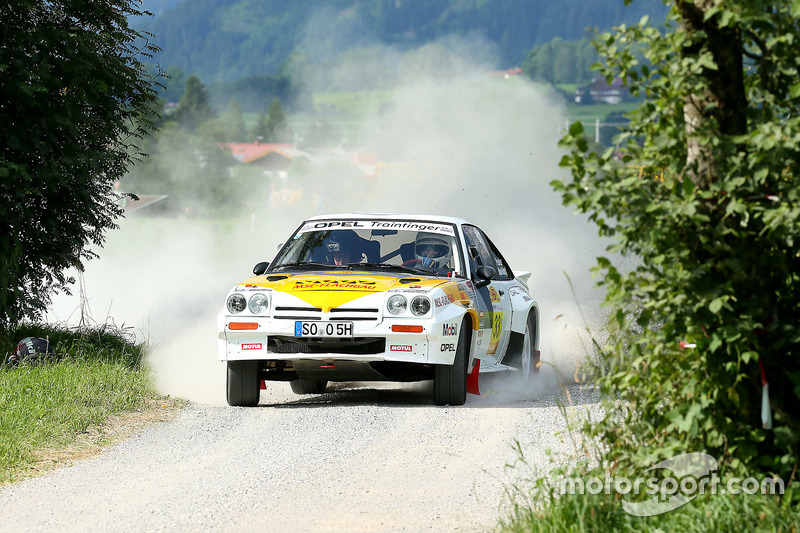 #33 Wolfgang Peuker, Natalie Solbach-Schmidt, Opel Manta 400