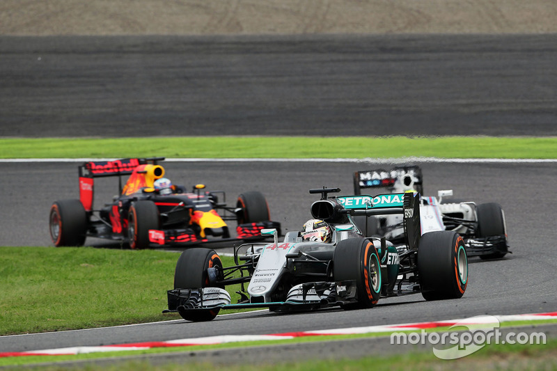 Lewis Hamilton, Mercedes AMG F1 W07 Hybrid