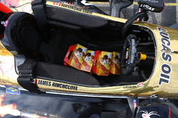 Timbits in James Hinchcliffe, Schmidt Peterson Motorsports Honda, car