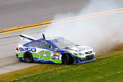 Crash von Casey Mears, Germain Racing Chevrolet