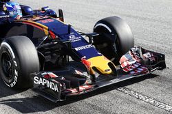 Max Verstappen, Scuderia Toro Rosso STR11 front wing