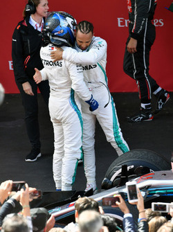 Race winner Lewis Hamilton, Mercedes-AMG F1 and Valtteri Bottas, Mercedes-AMG F1 celebrate in parc ferme