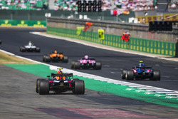 Max Verstappen, Red Bull Racing RB14, abandonne après un problème de boîte de vitesses