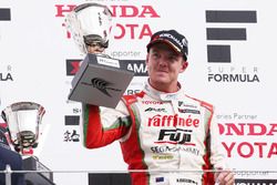 Podium: race winner Nick Cassidy, Kondo Racing