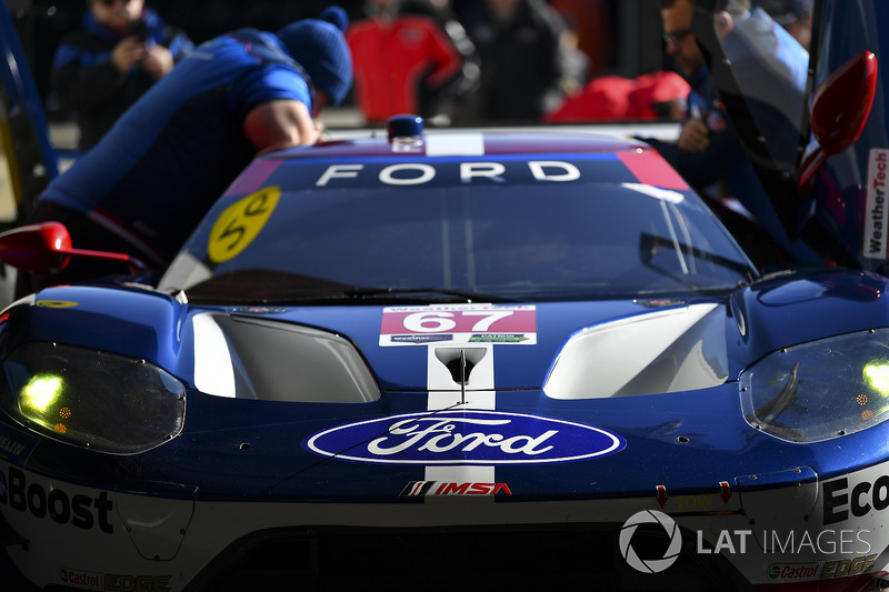 #67 Chip Ganassi Racing Ford GT