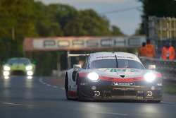 #94 Porsche GT Team Porsche 911 RSR: Romain Dumas, Timo Bernhard, Sven Müller
