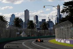 Stoffel Vandoorne, McLaren MCL33 Renault