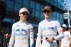 Пьер Гасли, Scuderia Toro Rosso, и Стоффель Вандорн, McLaren