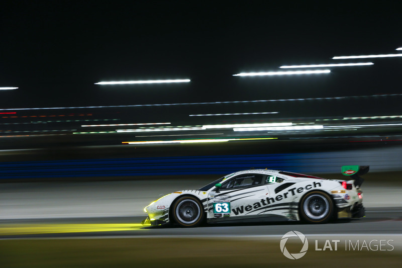 #63 Scuderia Corsa Ferrari 488 GT3, GTD: Cooper MacNeil, Alessandro Balzan, Gunnar Jeannette, Jeff Segal