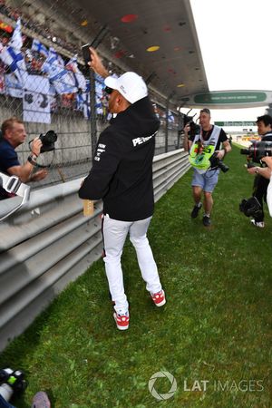 Lewis Hamilton, Mercedes-AMG F1 on the drivers parade