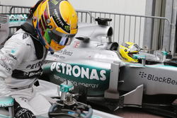 Lewis Hamilton and Nico Rosberg, Mercedes W04 arrive in parc ferme