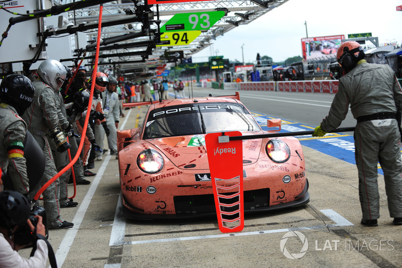 #92 Porsche GT Team Porsche 911 RSR: Michael Christensen, Kevin Estre, Laurens Vanthoor