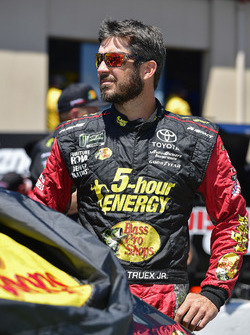 Martin Truex Jr., Furniture Row Racing, Toyota Camry 5-hour ENERGY/Bass Pro Shops