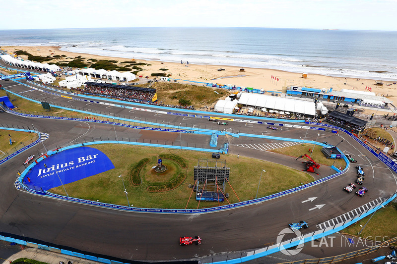 Edoardo Mortara, Venturi Formula E Team, battles with Sam Bird, DS Virgin Racing