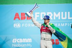 Lucas di Grassi, Audi Sport ABT Schaeffler, festeggia sul podio