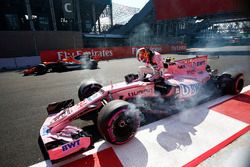 Alfonso Celis Jr., Sahara Force India F1 VJM10 after crash