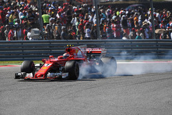 Kimi Raikkonen, Ferrari SF70H locks up