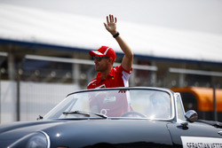 Sebastian Vettel, Ferrari, lors de la parade des pilotes