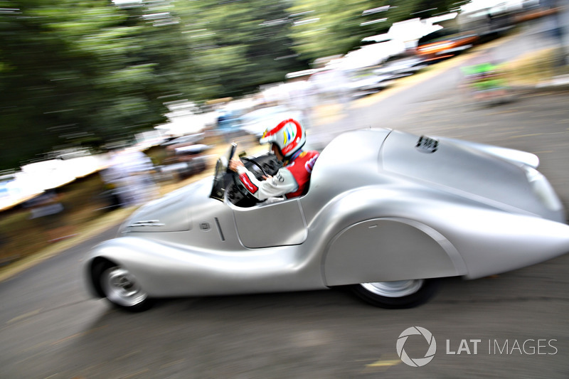 Tom Kristensen Wanderer W25 Streamliner