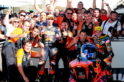 Miguel Oliveira, Red Bull KTM Ajo, Brad Binder, Red Bull KTM Ajo in Parc Ferme