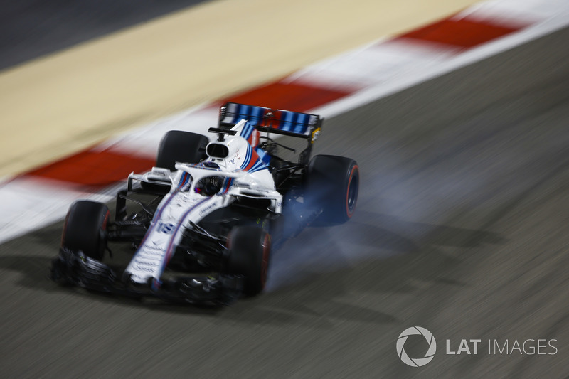 Lance Stroll, Williams FW41 Mercedes, bloquea los frenos