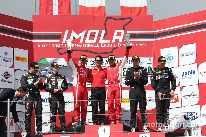 Podio gara 1, Fisichella-Gai (Scuderia Baldini 27,Ferrari 488-GT3 #27), Vedel-Veglia (Antonelli Motorsport,Lamborghini HUracan-GT3 #19), Comandini-Cerqui (BMW Padova Team,BMW M5-GT3 #15)