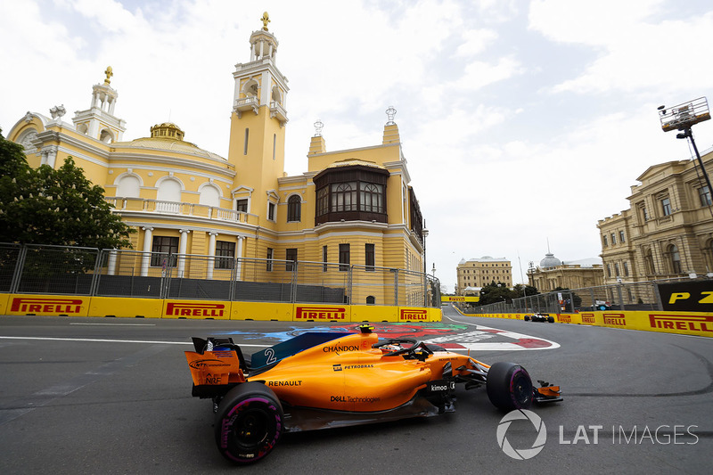 Stoffel Vandoorne, McLaren MCL33 Renault