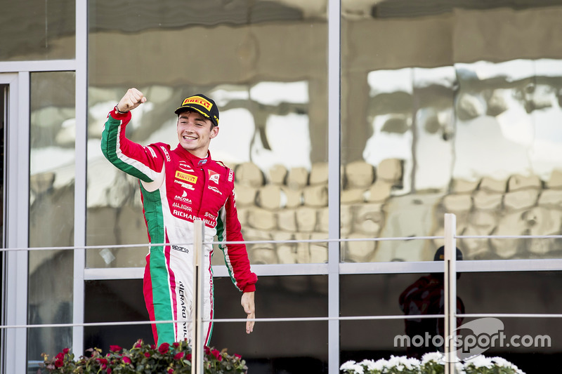 Podyum: Yarış galibi Charles Leclerc, PREMA Powerteam