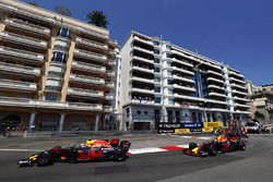 Max Verstappen, Red Bull Racing RB13, Daniel Ricciardo, Red Bull Racing RB13
