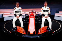 Fernando Alonso, McLaren, and Stoffel Vandoorne, McLaren