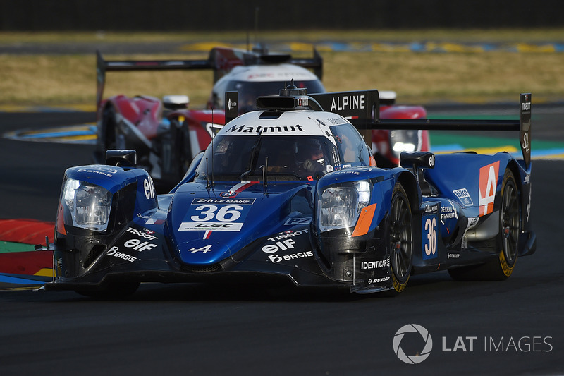 #36 Signatech Alpine A470 Gibson: Gustavo Menezes, Romain Dumas, Matt Rao