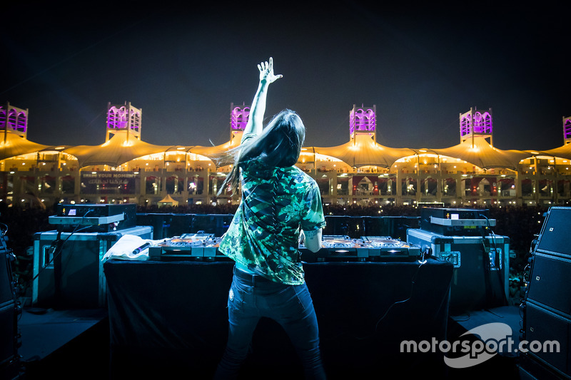 DJ Steve Aoki