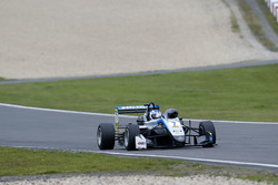Ralf Aron, Hitech Grand Prix, Dallara F317 - Mercedes-Benz