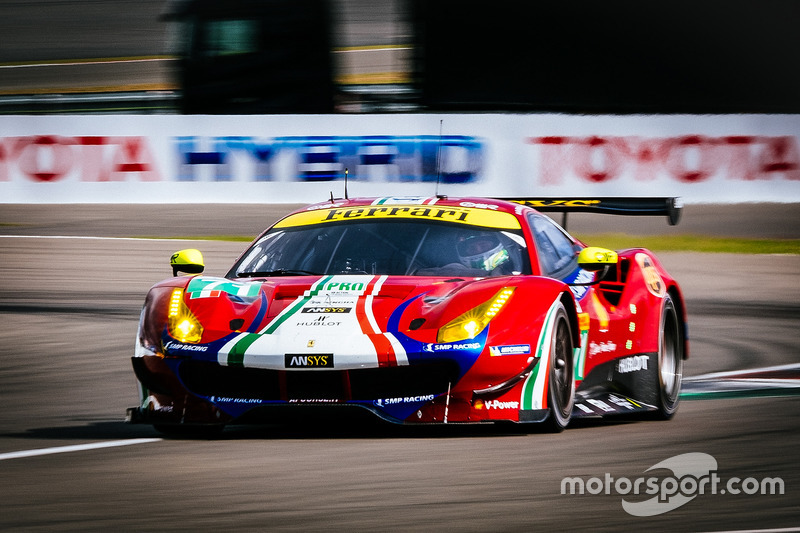 #71 AF Corse Ferrari 488 GTE: Davide Rigon, Toni Vilander