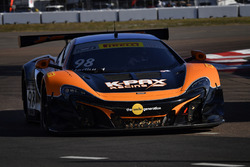 #98 K-Pax Racing McLaren 650S: Mike Hedlund