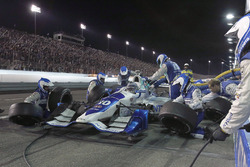 Tony Kanaan, Chip Ganassi Racing Honda au stand