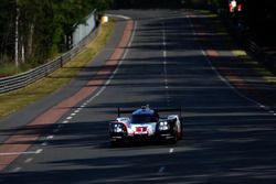 #1 Porsche Team Porsche 919 Hybrid: Neel Jani, Andre Lotterer, Nick Tandy