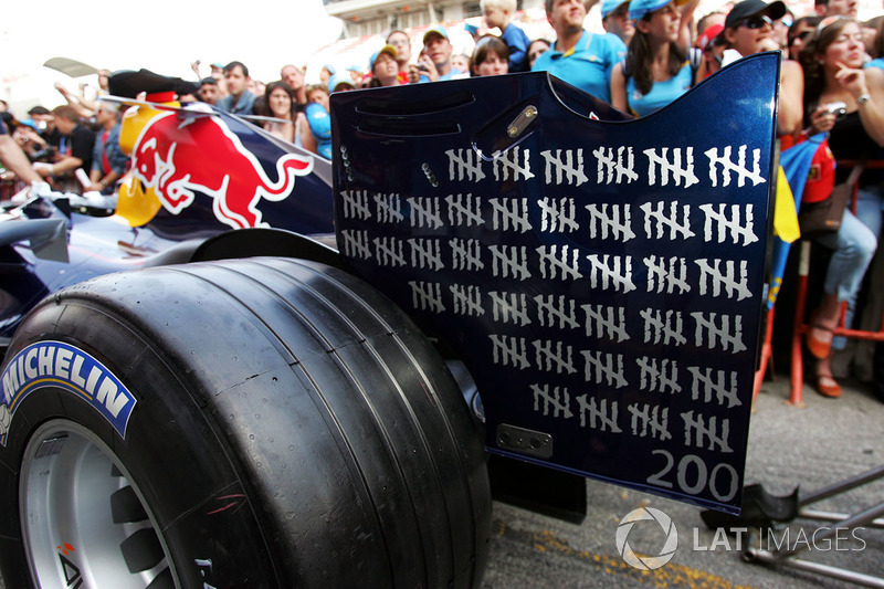 David Coulthard, Red Bull Racing, feiert seinen 200. Grand Prix