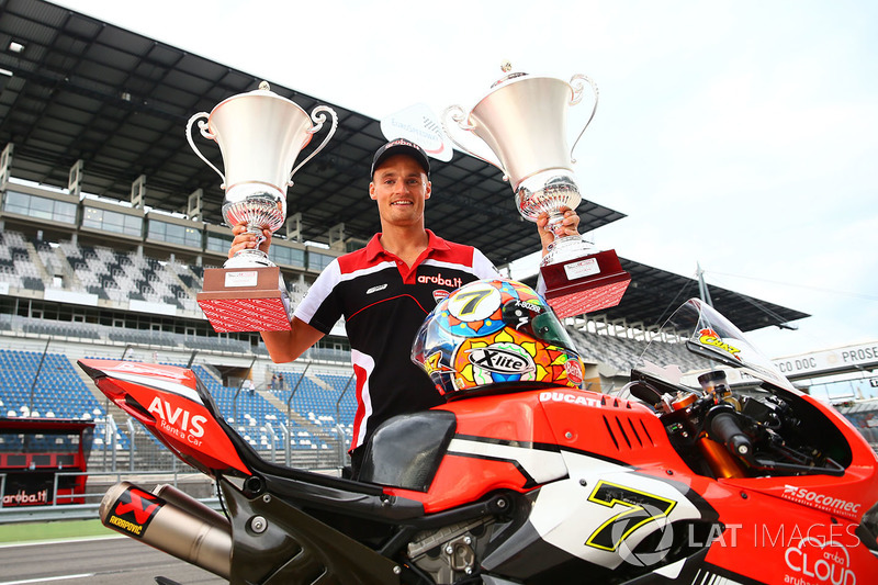 Il vincitore della gara Chaz Davies, Ducati Team