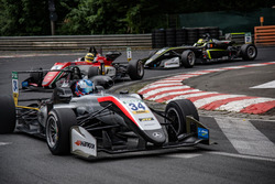 Jake Hughes, Hitech Grand Prix, Dallara F317 - Mercedes-Benz