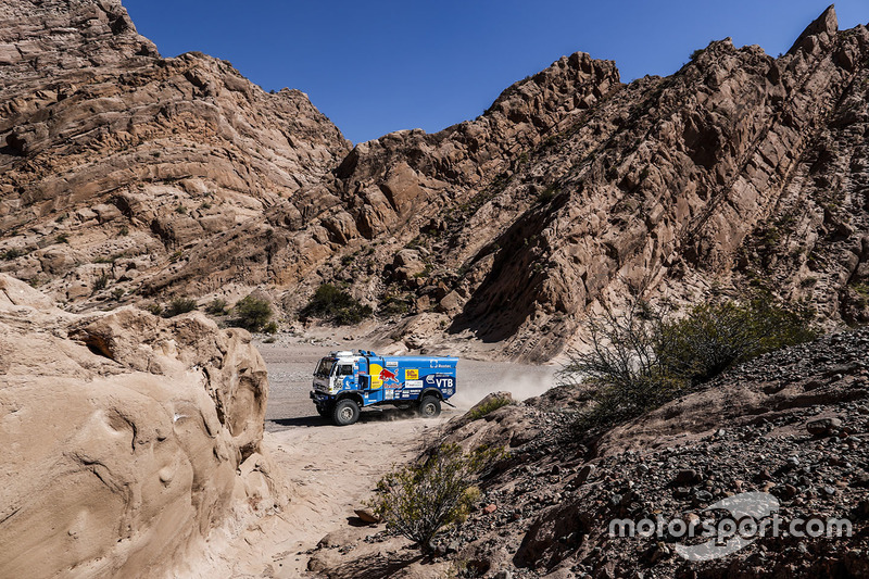 #505 Team Kamaz Master: Eduard Nikolaev, Evgeny Yakovlev, Vladimir Rybakov