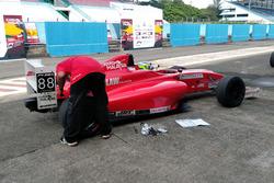 Keanon Santoso di pit lane
