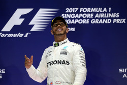 Podium: Sieger Lewis Hamilton, Mercedes AMG F1