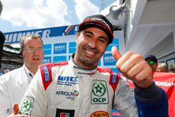 Podium: le vainqueur Mehdi Bennani, Sébastien Loeb Racing, Citroën C-Elysée WTCC