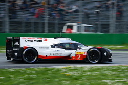 #2 Porsche Team Porsche 919 Hybrid: Timo Bernhard, Earl Bamber, Brendon Hartley