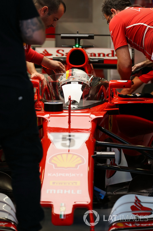 Sebastian Vettel, Ferrari SF70H, cockpit shield