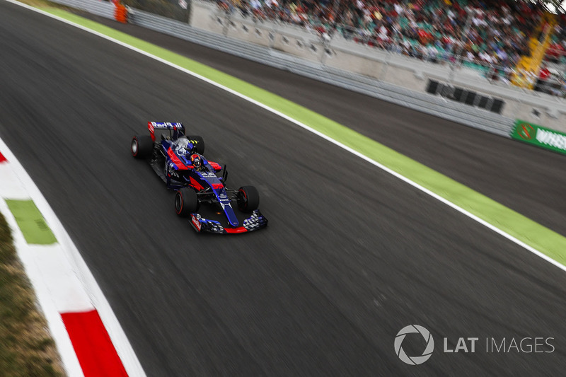 Carlos Sainz Jr., Scuderia Toro Rosso STR12