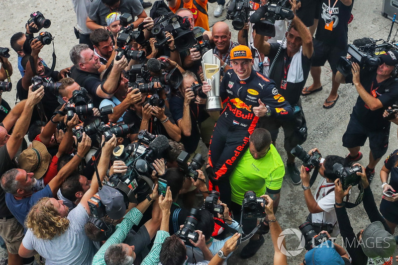 Победитель Макс Ферстаппен, Red Bull Racing