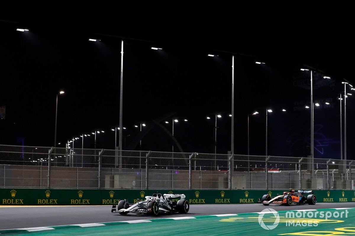 Kevin Magnussen, Haas VF-22, Pierre Gasly, AlphaTauri AT03, Lando Norris, McLaren MCL36